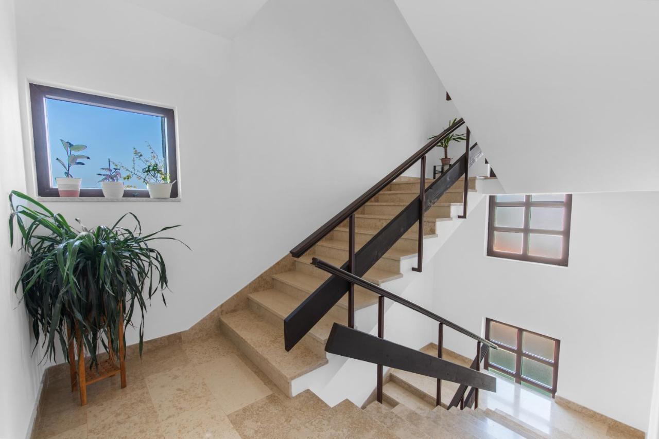 Apartments Villa Falcon Funtana Zewnętrze zdjęcie