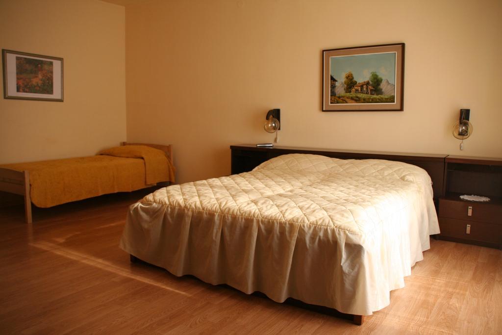 Apartments Villa Falcon Funtana Zewnętrze zdjęcie